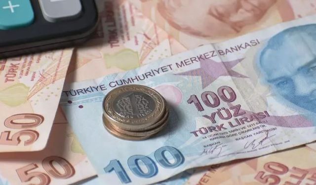 Seyyanen zam bekleyen emekliye kötü haber! 'Vatandaş markette inliyor'