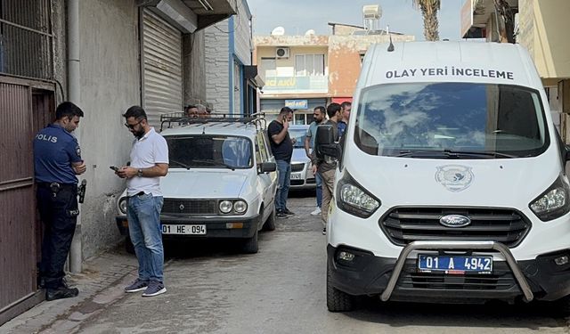 Şizofreni hastası dehşet saçtı! Polis bacağından vurdu