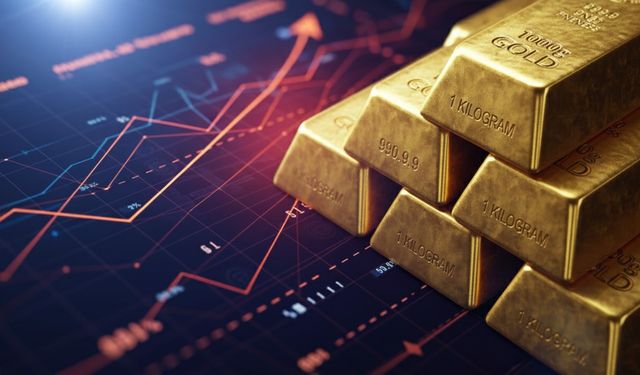 Ons altın, Fed öncesi rekor tazeledi