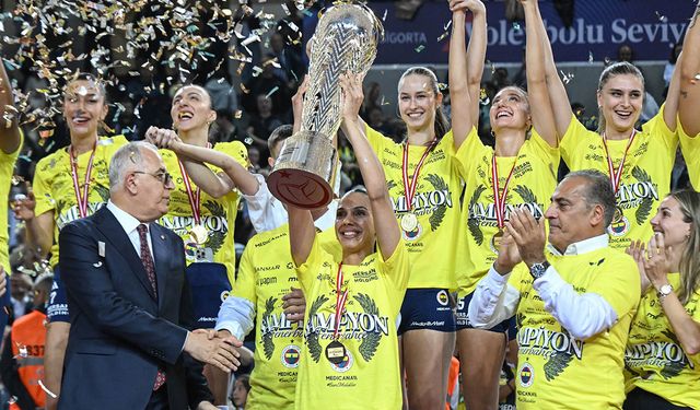 Vakıfbank karşısında muhteşem geri dönüş! Şampiyon Fenerbahçe