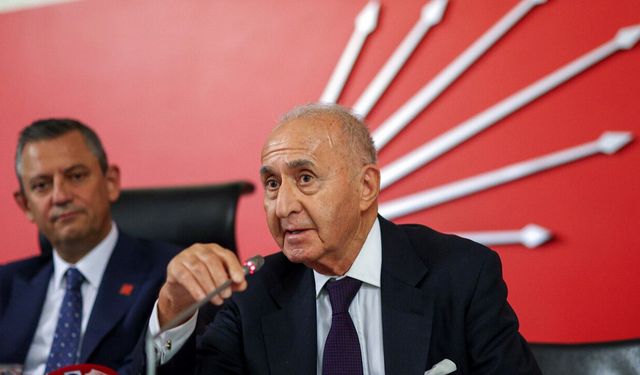 Eski CHP lideri Hikmet Çetin yoğun bakıma kaldırıldı