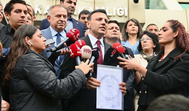 Özgür Çelik 30 gün içinde ikinci defa mazbata aldı