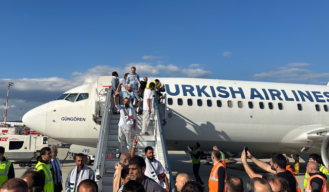 Sumud Filosu'ndaki 36'sı Türk 137 aktivist İstanbul'a ulaştı