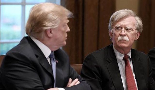 Trump'ın eski danışmanına 18 suçlamadan iddianame!