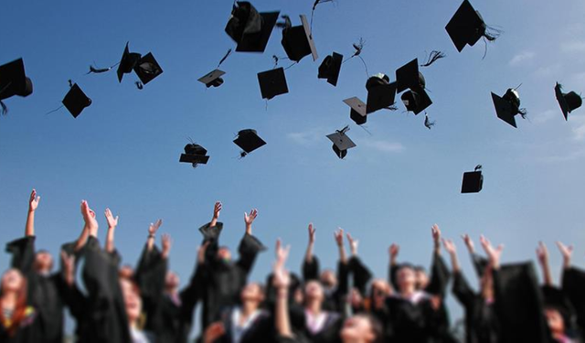 YÖK başkanı duyurdu! Üniversitelerde bazı bölümler kapatılacak