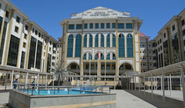 Bebeği başkasının nüfusuna kaydettiren 3 kişiye hapis