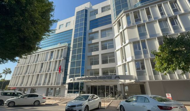 Mersin Büyükşehir Belediyesi'ne operasyon