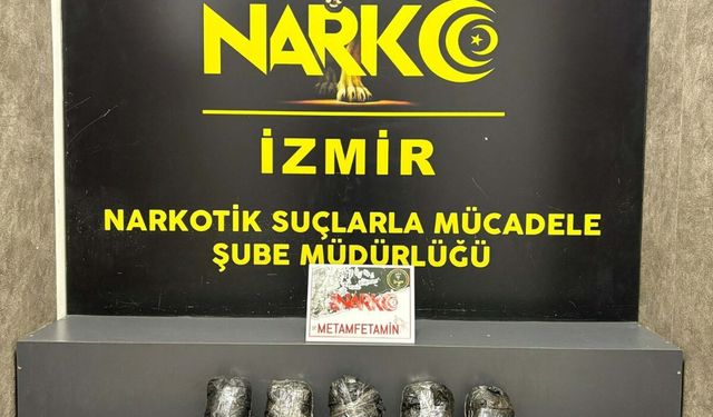 Polisin durdurduğu otomobilde 10 kilo metamfetamin ele geçirildi