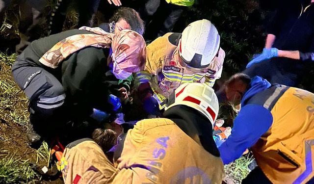 Takla atan otomobildeki 1 kişi öldü, 1'i ağır 3 kişi yaralandı