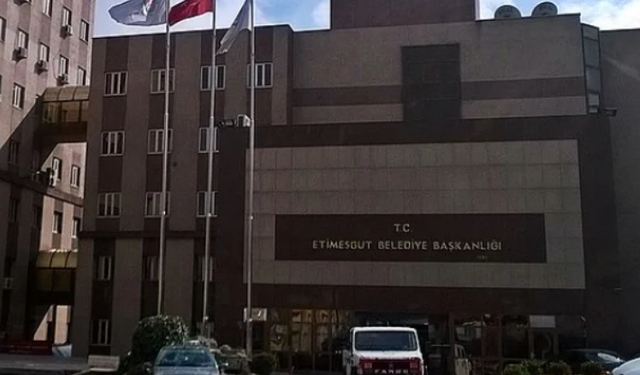 Etimesgut Belediyesi'ne 'zimmet' operasyonu: 4 gözaltı