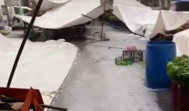 İstanbul'da dolu etkili oldu; yollar beyaza büründü