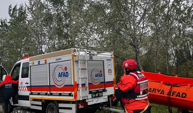 Nehirde kaybolan Ahmed'i arama çalışmaları yeniden başladı
