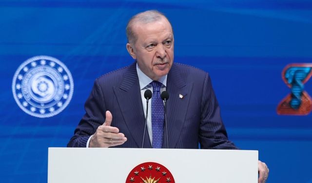 Erdoğan: Meslekler dönüşüyor, istihdam alanında ezberler bozuluyor