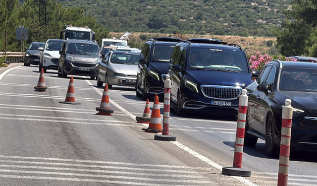 190 bin araç! Bodrum, Marmaris ve Datça'ya akın ettiler!