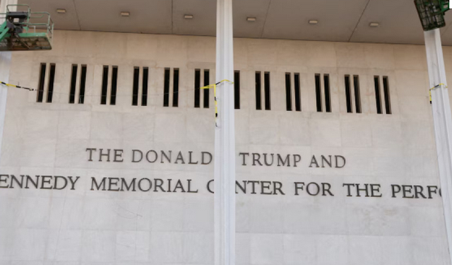 ABD mahkemesi Trump'ın ismini çıkardı
