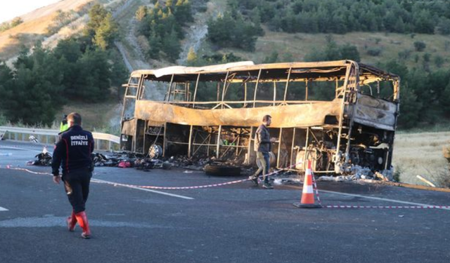 Denizli'de katliam gibi kaza! Biri bebek 8 ölü, 33 yaralı... Ölenlerin isimleri belli oldu