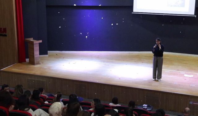 Öğretmenlere akran zorbalığıyla mücadele eğitimi