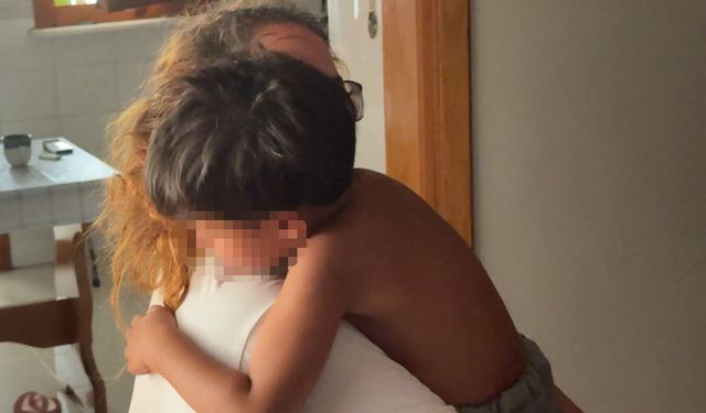 Avcılar'da başı demir kapıya sıkışan çocuğu itfaiye kurtardı