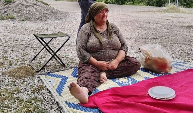 Cenaze dönüşü kaza: anne ile 2 oğlu öldü, 3 yaralı