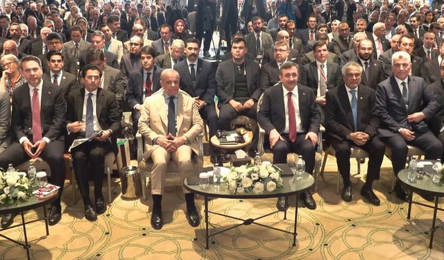 Cevdet Yılmaz: Türkiye ve Pakistan, coğrafi avantajlarını stratejik kazanımlara dönüştürme potansiyeline sahip iki ülkedir