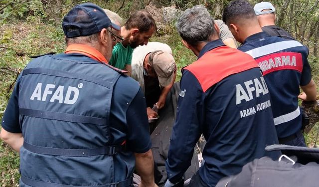 Kayalıklardan düşen sağlık teknisyeni hayatını kaybetti