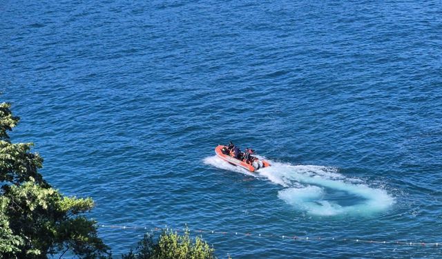 Yasağa rağmen girdiği denizde kaybolan Bayram'ı arama çalışmaları 2'nci gününde