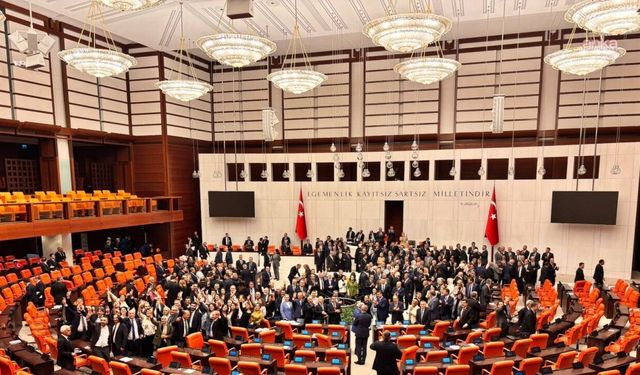 “Çerçeve Yasa” teklifi TBMM Genel Kurulu'nda kabul edildi: Partilere göre oylama sonucu belli oldu