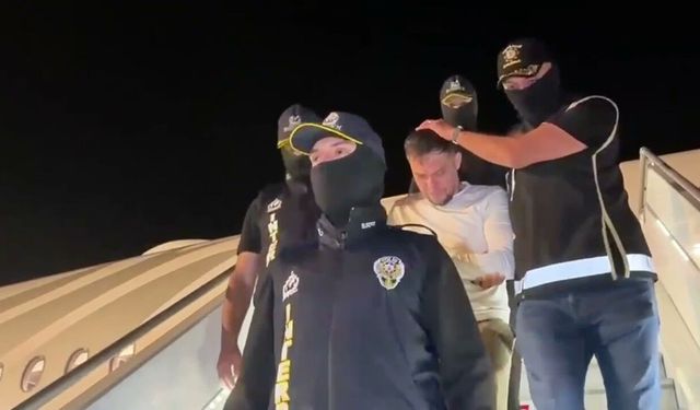 İçişleri Bakanlığı: Organize suç örgütü elebaşı Serkan Kurtuluş Türkiye'ye getirildi