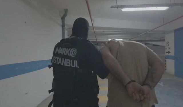 Kadıköy'de uyuşturucu operasyonu: 3 gözaltı