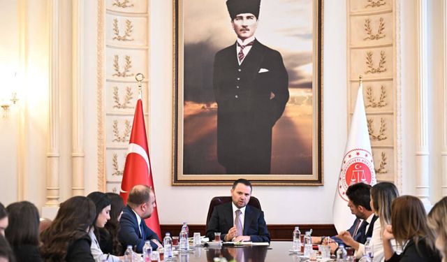 Adalet Bakanı Gürlek İstanbul adliye muhabirlerinin soruların yanıtladı