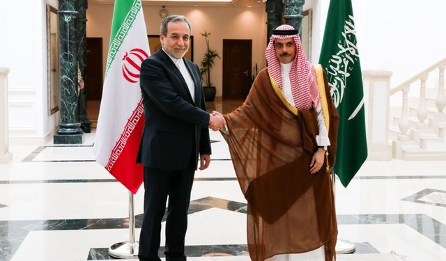 İran Dışişleri Bakanı Arakçi: Suudi Arabistan ile Husiler arasında diyaloğun başlaması için yardıma hazırız