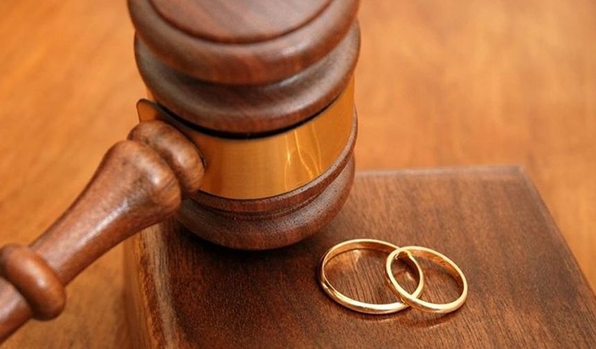 AYM'den yıllarca süren boşanma davaları için 'hak ihlali' kararı