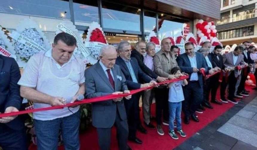 Burger King açılışına katılan AKP'li Başkan: Yeseydim İsrail’e destek vermiş olacaktım