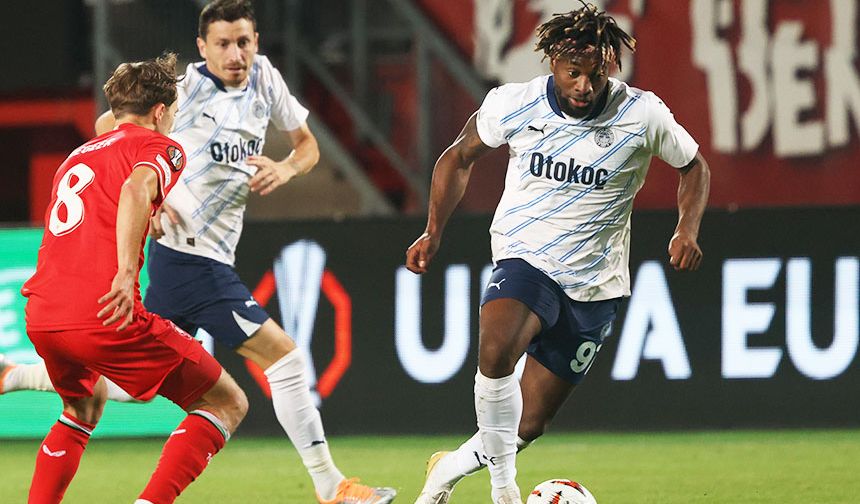 Fenerbahçe’de sol kanatta görev yapan Allan Saint-Maximin, teknik heyetin kararı doğrultusunda UEFA Avrupa Ligi son 16 turunda yarın oynanacak olan Rangers maçının kadrosuna alınmadı.