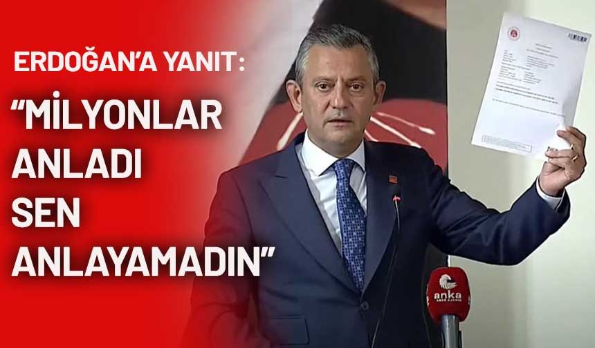 Ahmet Özer'in temiz kağıdını gösteren Özgür Özel soruşturmadaki büyük çelişkiyi açıkladı