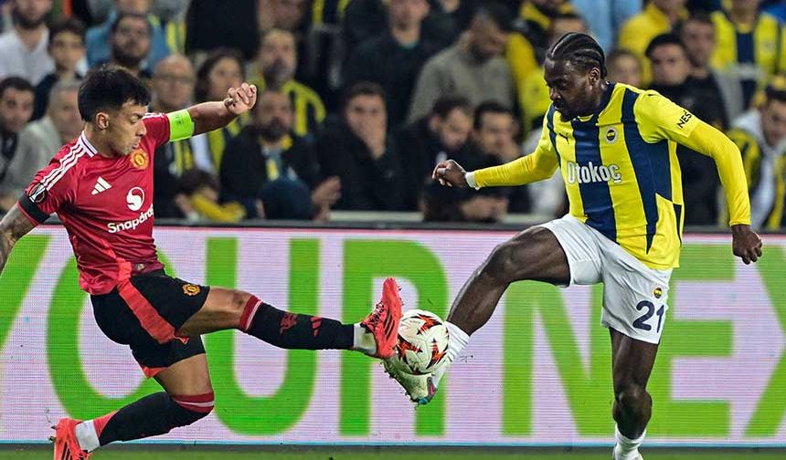 Beşiktaş Kulübü Başkanı Serdar Adalı, AA'ya yaptığı açıklamada Bright Osayi Samuel transferini durdurma kararı aldıklarını açıkladı.