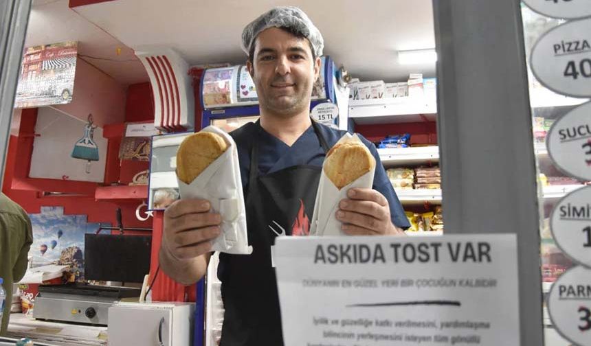 Okullarda 'ücretsiz yemek' yok ama askıda tost var!