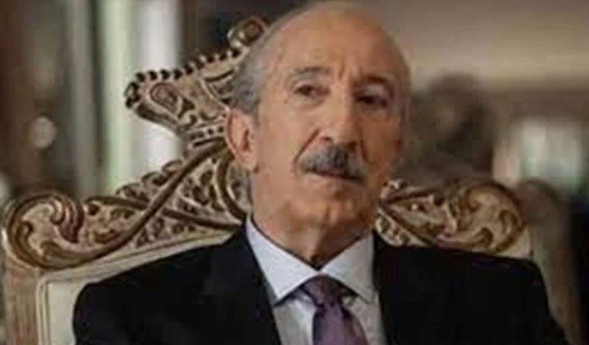 Star TV'de 1998-2003 yılları arasında ekrana gelen 'Üvey Baba' dizisinde 'Halil' karakterini canlandıran Şemsi İnkaya Nişantaşı’nda görüntülendi. Snob Magazin'e konuşan usta oyuncu "Çok görünmüyorsunuz?" sözlerine, "Görünecek halimiz kalmadı" dedi.