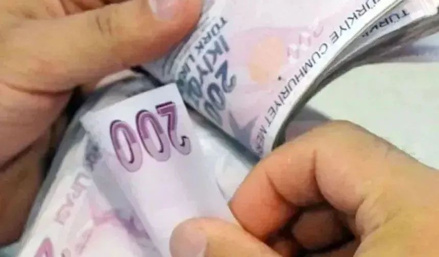 ING (Turuncu Hesap - Standart Vadeli Hesap)

Faiz Oranı: %52

Net Kazanç: 16.367,21 TL

Vade Sonu Tutar: 416.367,21 TL