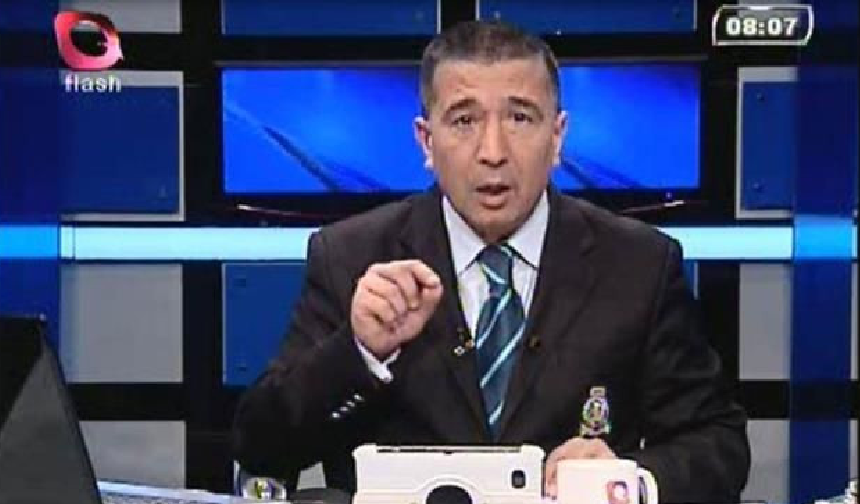 Flash TV'de birbirinden ilginç konularla izleyici karşısına çıkan ve "Yalçın Abi" olarak hafızalara kazınan ünlü gazeteci Yalçın Çakır, yıllar sonra ortaya çıktı.