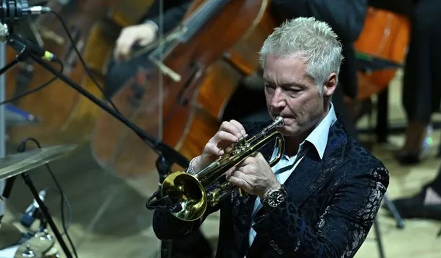 Grammy ödüllü trompetçi Chris Botti Ankara'da konser verdi