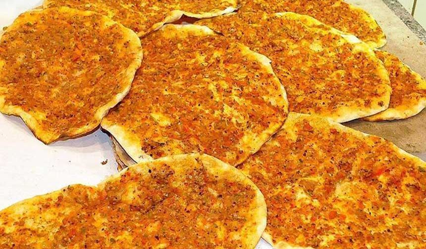 Bu kadarına da pes! Vatandaşa lahmacun diye bakın ne yedirmişler