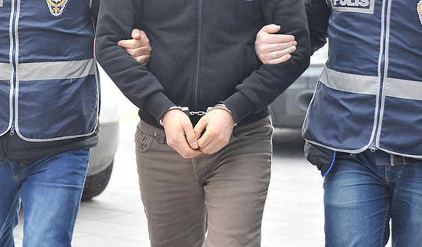 Ortaokulda 4 kız öğrenciye cinsel istismarda bulunan öğretmen tutuklandı