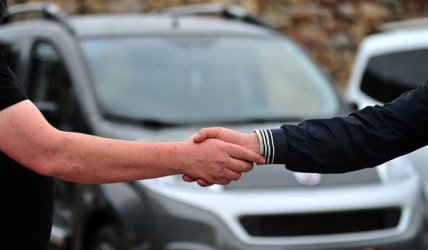 Otomotiv sektöründen gelişmeleri aktaran gazeteci Emre Özpeynirci, sosyal medya hesabından yaptığı paylaşımda, kasımda en çok satılan otomobilleri paylaştı. 
