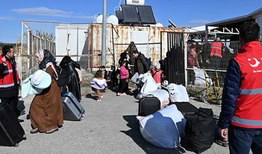 Esad sonrası ülkesine dönen Suriyeli sayısı belli oldu