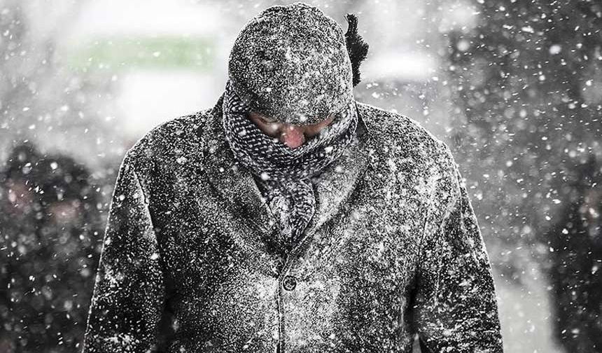 Kar İstanbul'un kapısına dayandı! Metoroloji'den 13 ile sarı kodlu uyarı