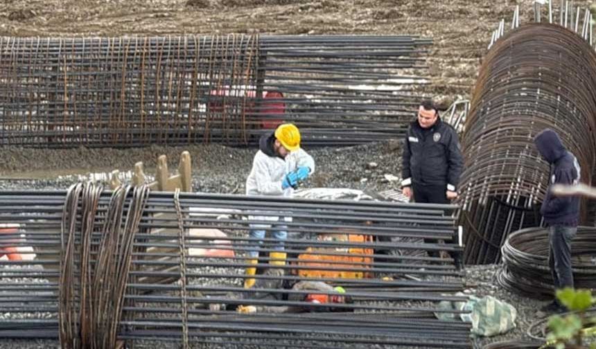 Üstüne bir tonluk kepçe düşen işçi feci şekilde can verdi