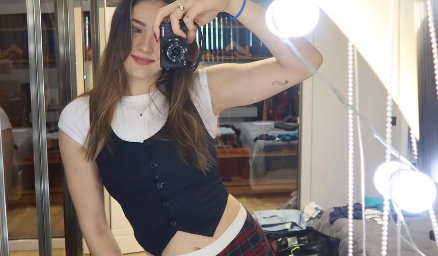 Instagram hesabında 4 milyonu aşkın takipçisi bulunan Güneş, sosyal medyayı aktif olarak kullanıyor.
