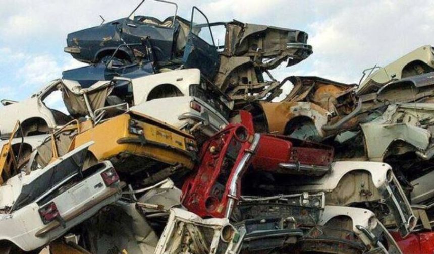 Ancak AKP kaynakları ise şu anda böyle bir düzenlemenin gündemde olmadığını belirtti. 