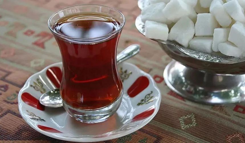 Bakanlık tarafından yayımlanan 'Taklit veya Tağşiş Yapılan Gıdalar' listesi gündemdeki yerini korumaya devam ediyor.
